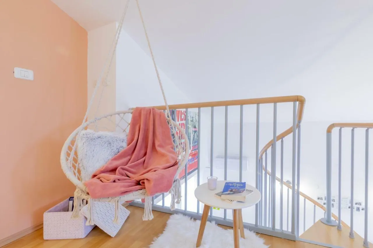 Center Penthouse Apartment Pula