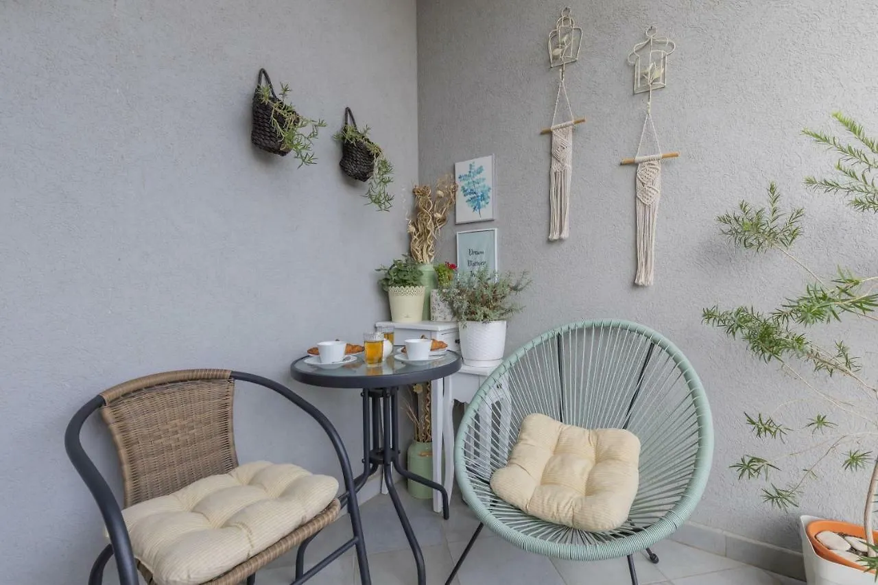 Center Penthouse Apartment Pula